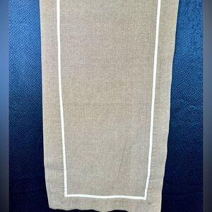 Solino Home Beige/Flax/Neutral White Border Table Runner 100% COTTON; 15.5”x66”